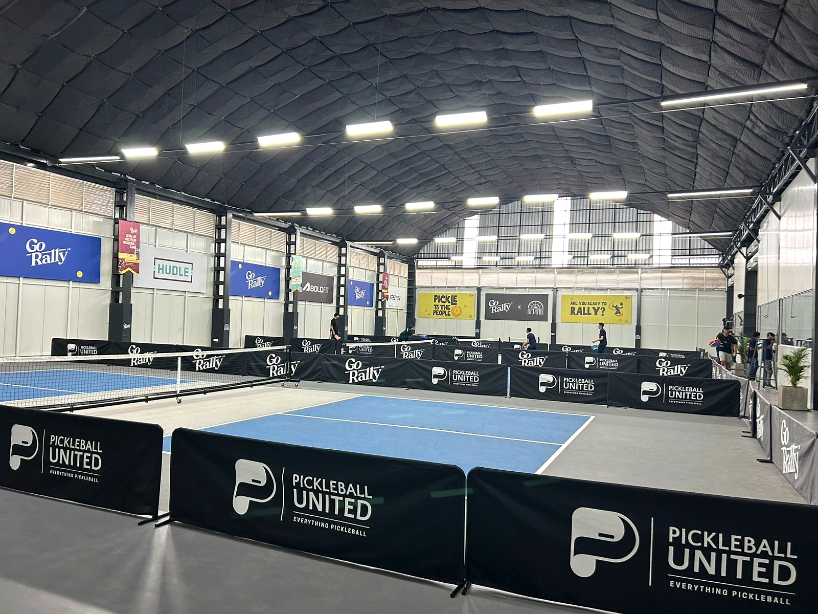 Indoor sports facility from the Arch Roof project portfolio
